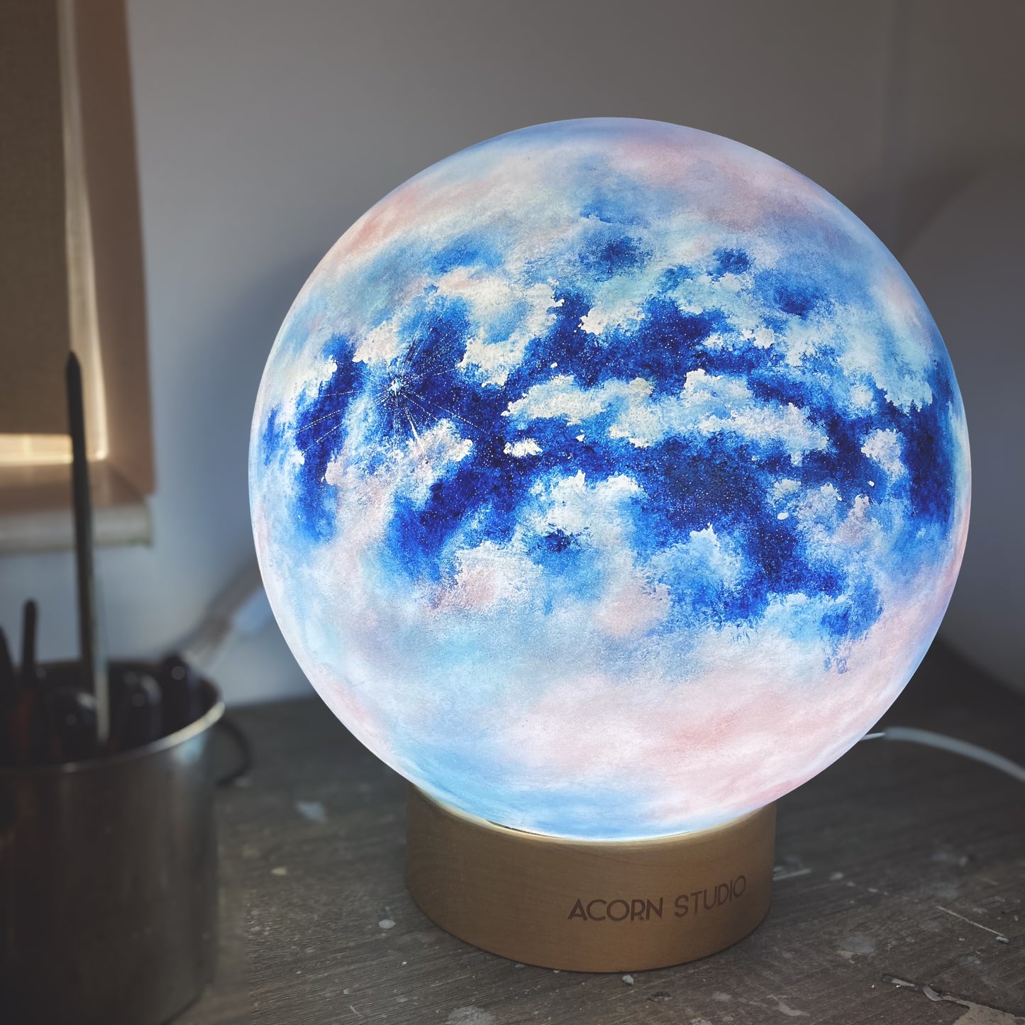Moon Titan 30cm