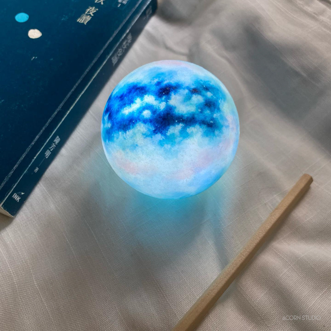 Moon Titan Mini (8cm)
