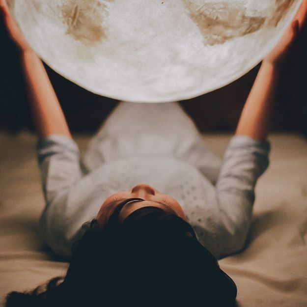 LUNA IV (60cm)
