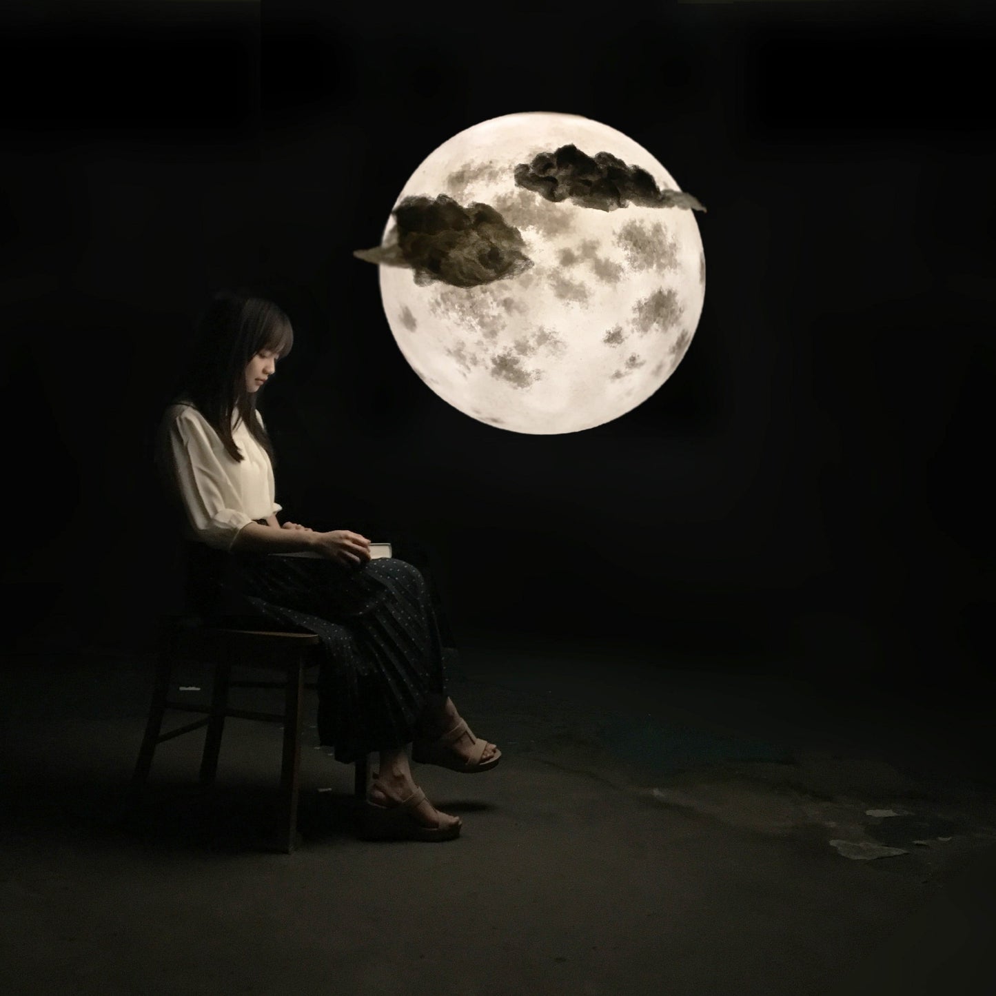 LUNA IV (60cm)
